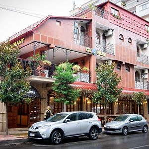 Globus Hotel